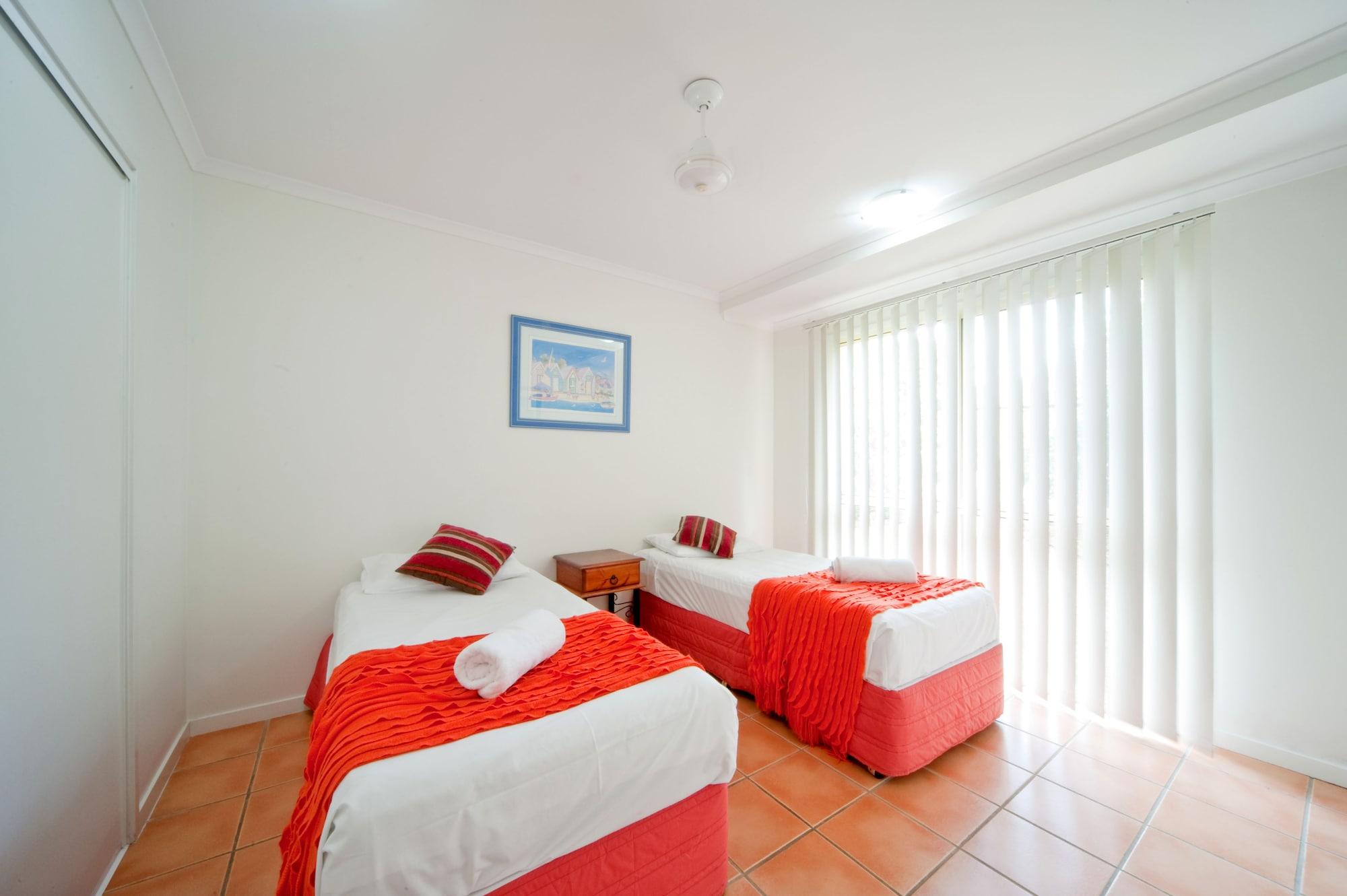 At Beach Court Holiday Villas Airlie Beach Kültér fotó