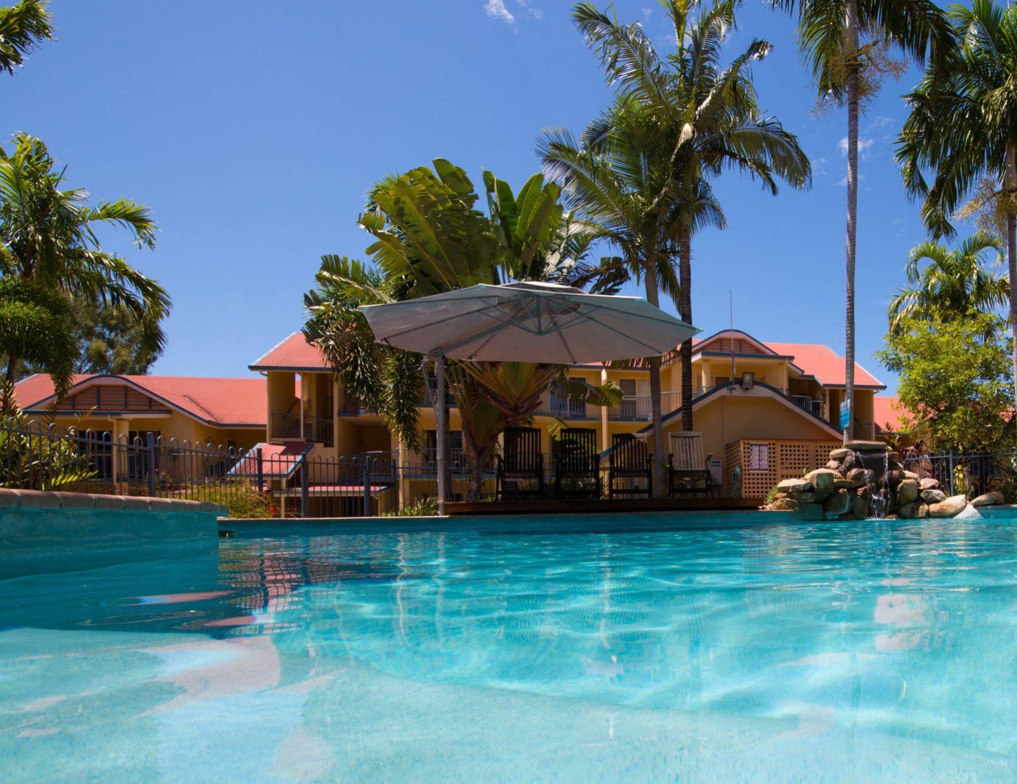 At Beach Court Holiday Villas Airlie Beach Kültér fotó