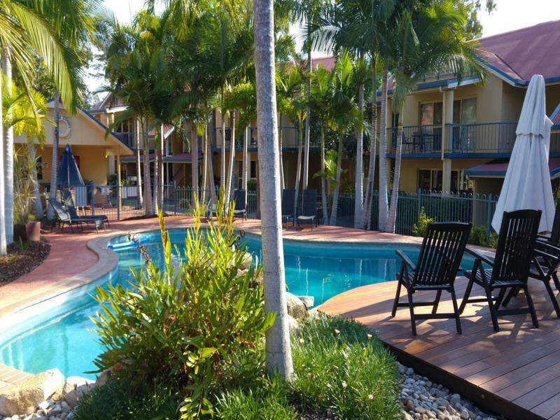 At Beach Court Holiday Villas Airlie Beach Kültér fotó